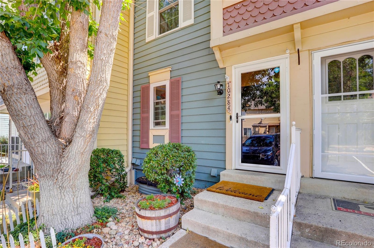 10284 W Dartmouth Ave, Lakewood, CO 80227 | MLS# 8412301 ...