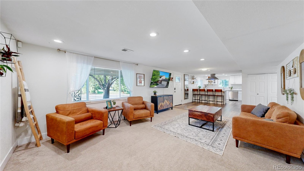 5641 W 102nd Pl, Westminster, CO 80020