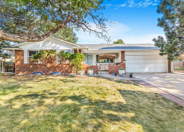 Property at 616 Buckley Way, Aurora, CO 80011, 3 beds, 2 baths