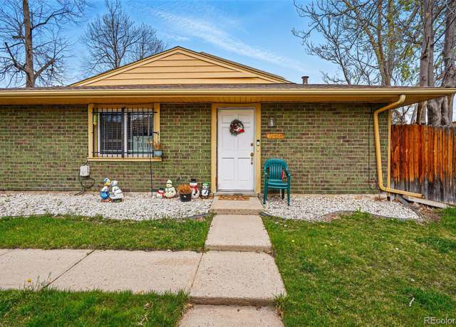 Property at 12458 E Kansas Pl, Aurora, CO 80012, 3 beds, 2 baths