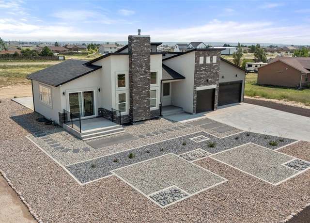 Property at 587 E Paradise Dr, Pueblo West, CO 81007, 4 beds, 3 baths