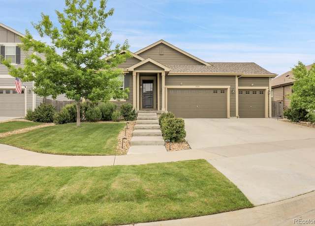 Property at 19210 E Pacific Pl, Aurora, CO 80013, 3 beds, 2 baths