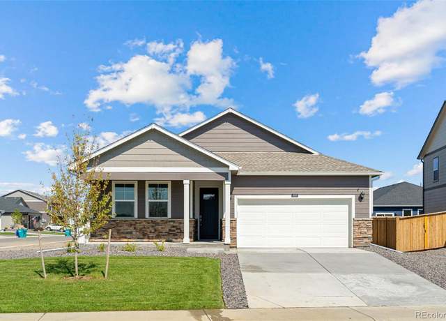 Property at 27674 E Byers Ave, Aurora, CO 80018, 3 beds, 2 baths