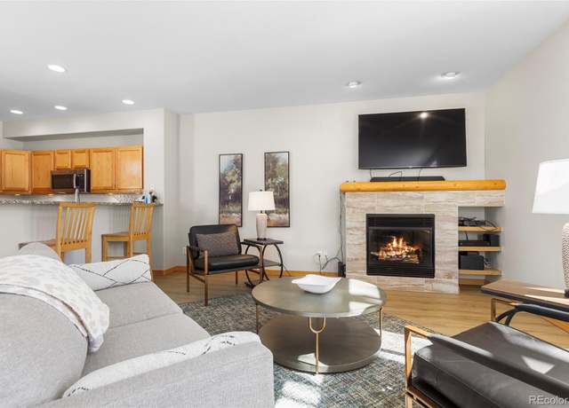 Property at 110 Mountain Vista Ln, Silverthorne, CO 80498, 2 beds, 3 baths
