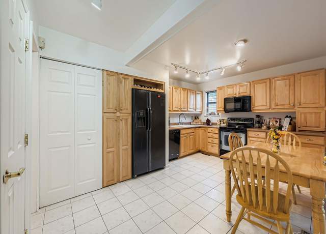 Property at 9616 E Kansas Cir #15, Denver, CO 80247, 2 beds, 2 baths