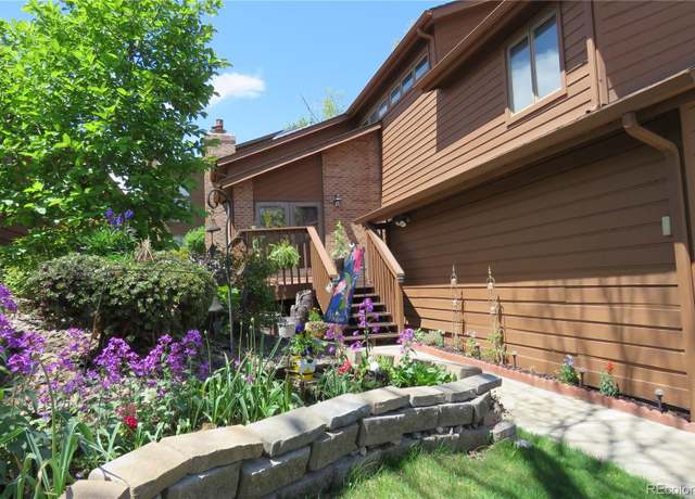 Property at 283 Yank Ct, Lakewood, CO 80228, 2 beds, 3 baths