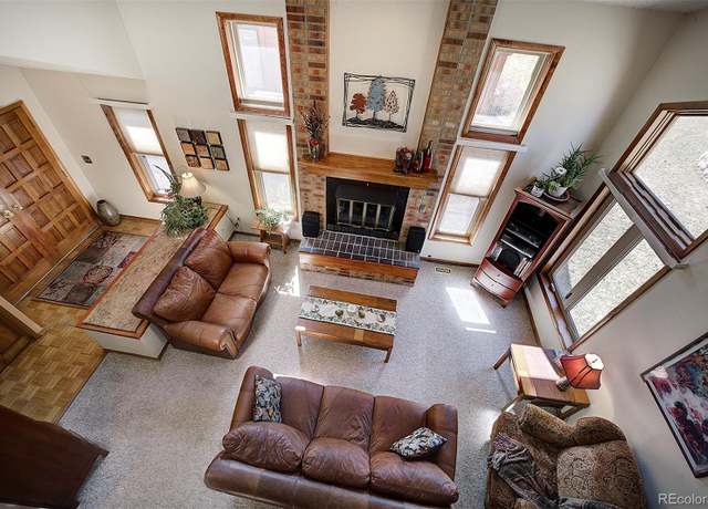 Property at 283 Yank Ct, Lakewood, CO 80228, 2 beds, 3 baths