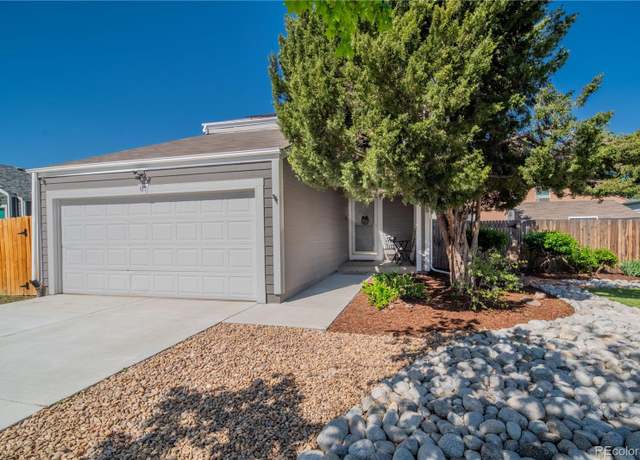 Property at 87 Macon Ct, Aurora, CO 80010, 4 beds, 3 baths