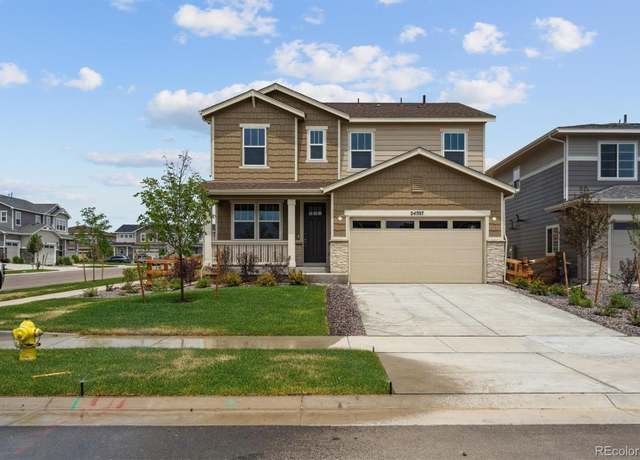 Property at 24707 E 40th Ave, Aurora, CO 80019, 4 beds, 3 baths