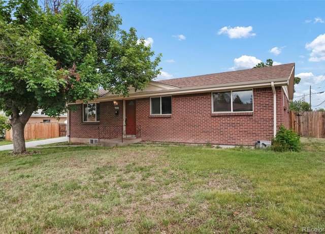 Property at 6698 S Wellington Ct, Centennial, CO 80121, 5 beds, 2 baths