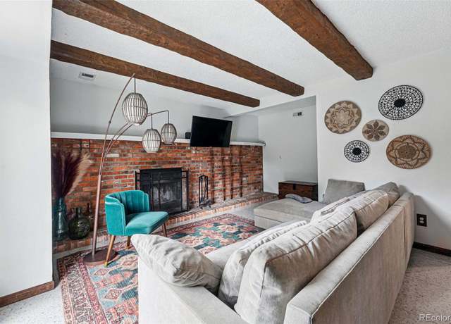 Property at 3593 S Gibralter Cir, Aurora, CO 80013, 4 beds, 3 baths