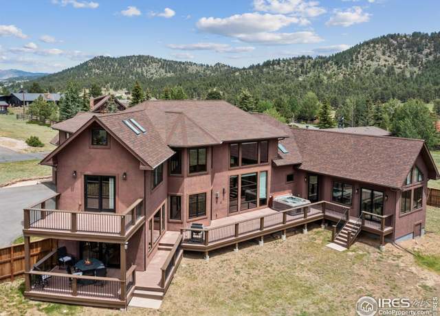 Property at 1740 N Ridge Ln, Estes Park, CO 80517, 5 beds, 4 baths