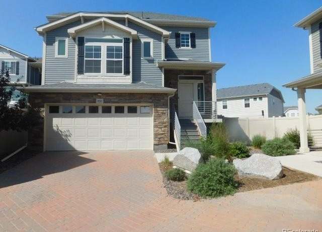 Property at 4551 N Quemoy St, Aurora, CO 80019, 4 beds, 4 baths