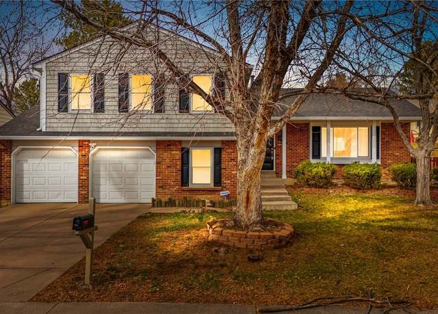 Property at 17093 E Pacific Pl, Aurora, CO 80013, 4 beds, 3 baths