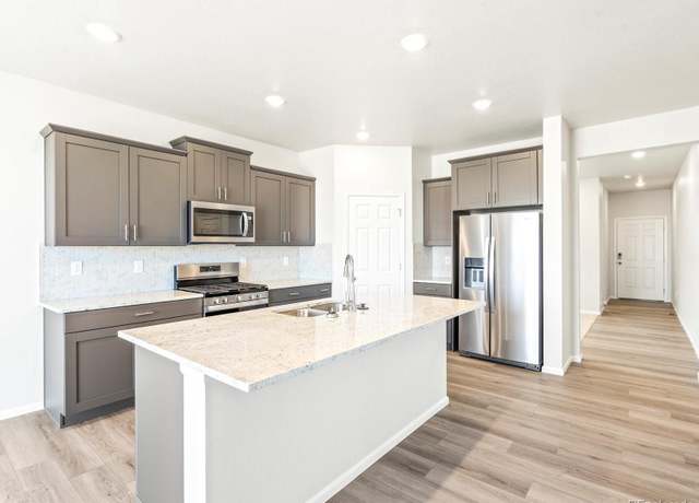 Property at 17407 E 89th Way, Commerce City, CO 80022, 4 beds, 3 baths