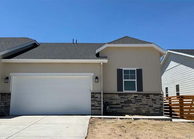 Property at 3381 N Denali St, Aurora, CO 80019, 2 beds, 2 baths