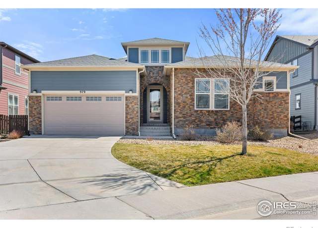Property at 979 Stagecoach Dr, Lafayette, CO 80026, 4 beds, 4 baths