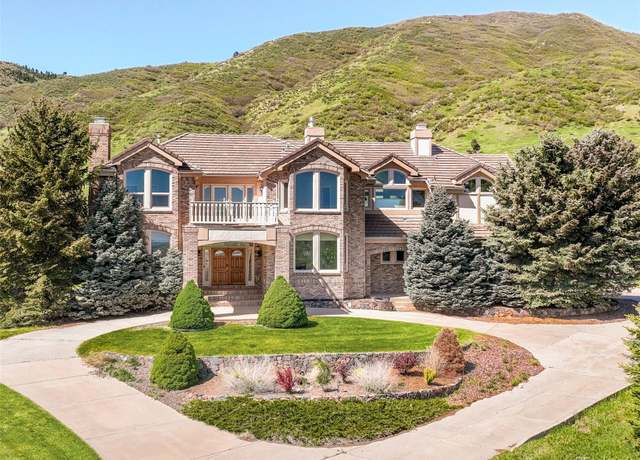 Property at 27 Tamarade Dr, Littleton, CO 80127, 5 beds, 5 baths