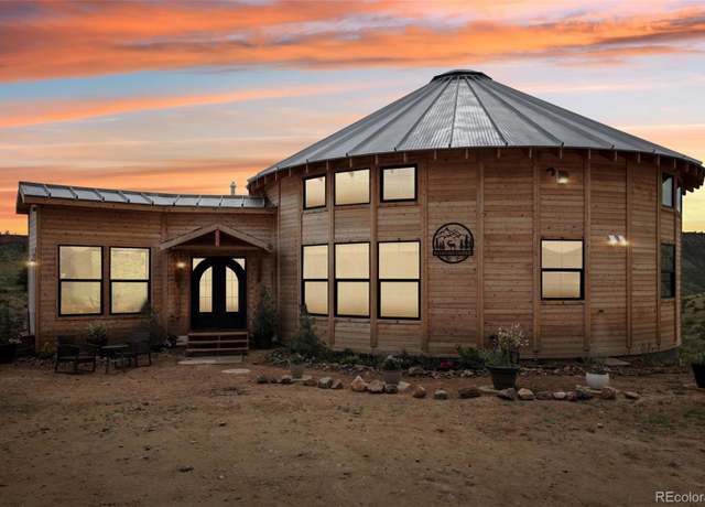 Property at 2118 Dry Creek Dr, Lyons, CO 80540, 3 beds, 3 baths