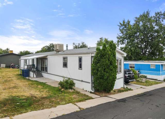 Property at 2100 W 100th Ave, Thornton, CO 80260, 3 beds, 2 baths