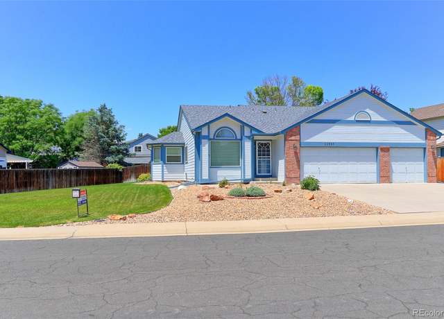 Property at 12935 Lake Circle Dr, Thornton, CO 80241, 3 beds, 2 baths