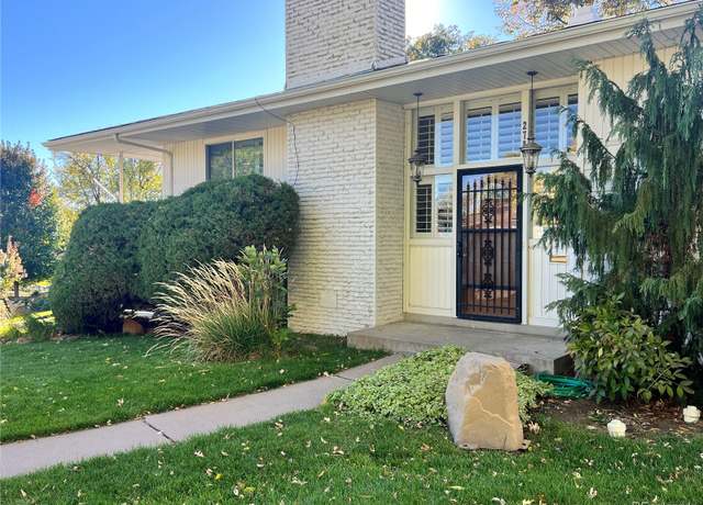 Property at 2789 S Ivan Way, Denver, CO 80227, 4 beds, 3 baths
