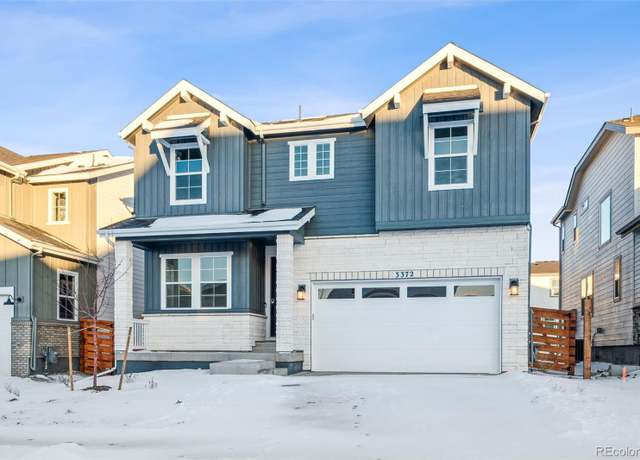 Property at 3372 N Buchanan Way, Aurora, CO 80019, 4 beds, 3 baths
