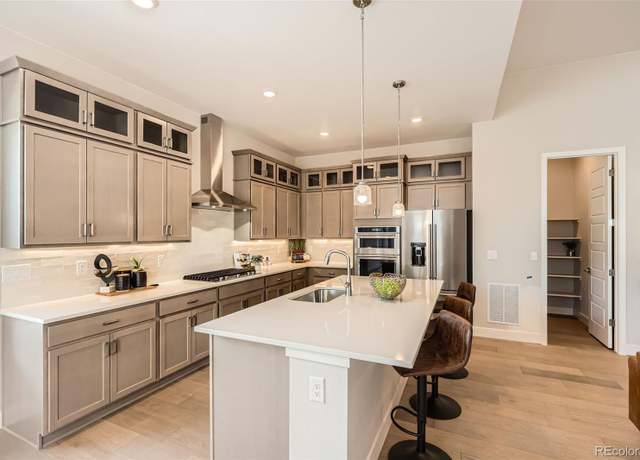 Property at 1871 Grayside Cir, Castle Rock, CO 80109, 3 beds, 3 baths