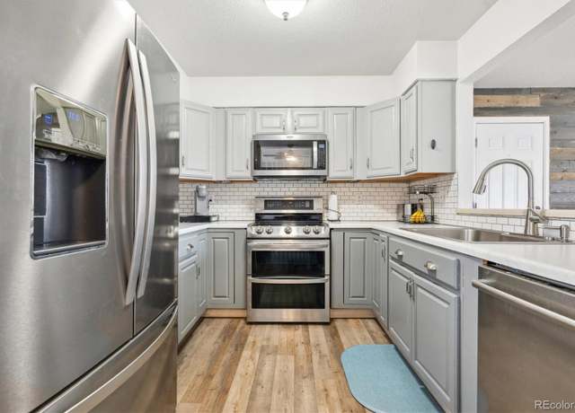 Property at 3660 S Ouray Cir, Aurora, CO 80013, 5 beds, 4 baths