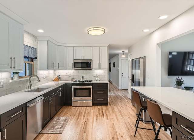 Property at 1499 E Panama Dr, Centennial, CO 80121, 4 beds, 4 baths