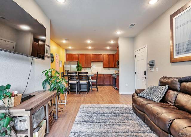 Property at 9981 W Victoria Pl #202, Littleton, CO 80127, 2 beds, 2 baths