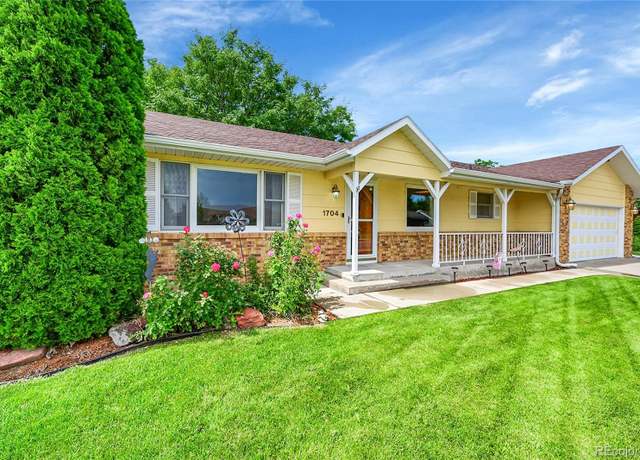 Property at 1704 Robin Rd, Sterling, CO 80751, 2 beds, 2 baths