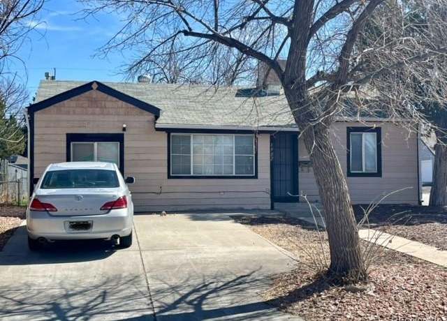 Property at 1902 Kenton St, Aurora, CO 80010, 3 beds, 1 bath