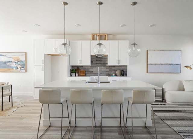 Property at 8 Oneida Ct, Denver, CO 80230, 2 beds, 3 baths