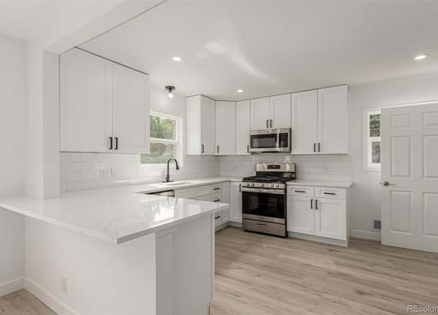 Property at 10544 Carmela Ln, Northglenn, CO 80234, 5 beds, 3 baths