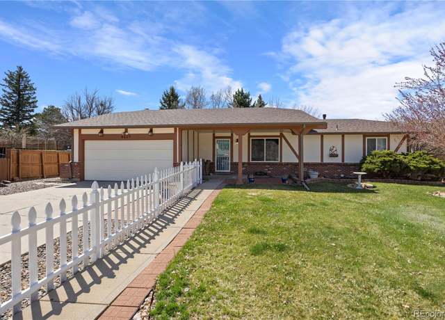Property at 4627 S Norfolk Way, Aurora, CO 80015, 4 beds, 3 baths