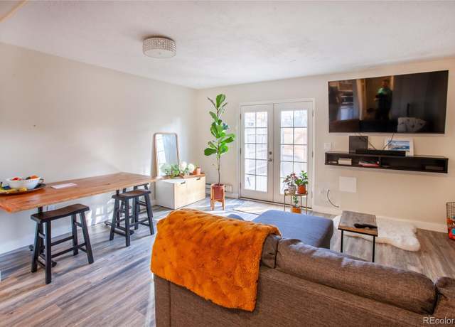Property at 1634 Centaur Cir, Lafayette, CO 80026, 2 beds, 2 baths