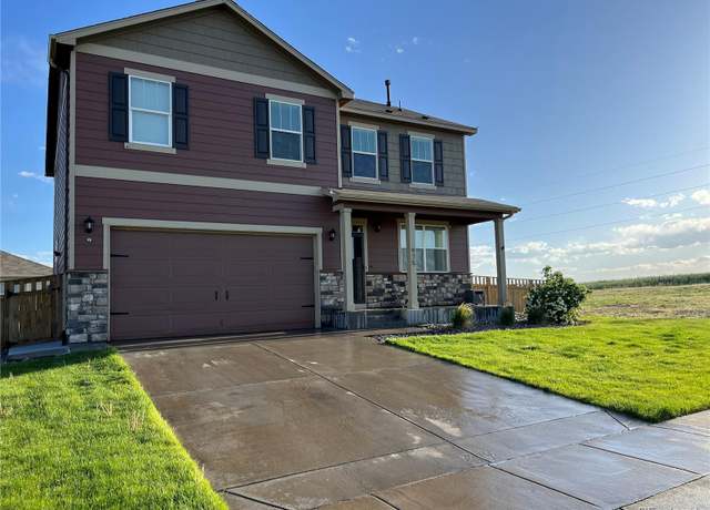 Property at 975 Alta St, Lochbuie, CO 80603, 4 beds, 3 baths