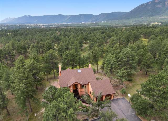 Property at 2925 Lake Meadow Dr, Monument, CO 80132, 4 beds, 4 baths