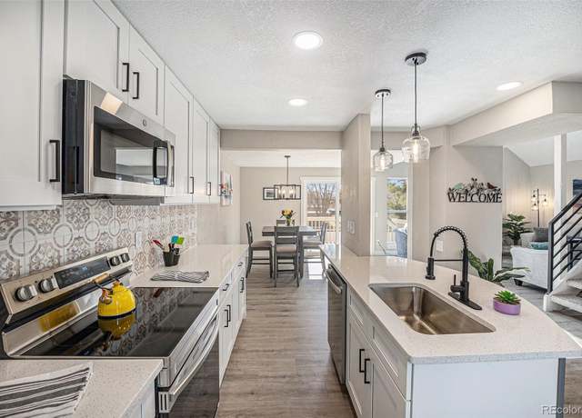 Property at 909 Reynolds Farm Ln Unit C2, Longmont, CO 80503, 3 beds, 3 baths