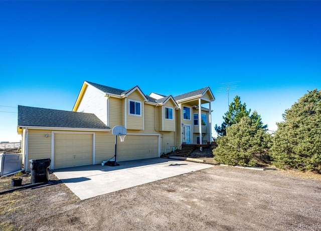Property at 7440 S Shenandoah Dr, Elizabeth, CO 80107, 5 beds, 3 baths