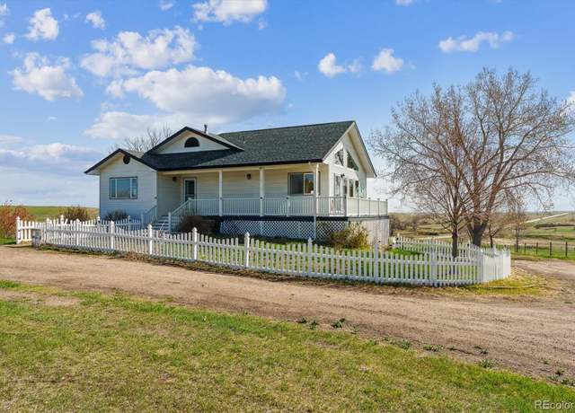Property at 371 Buckskin Ct, Parker, CO 80138, 4 beds, 3 baths
