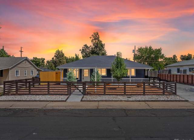 Property at 1070 Uvalda St, Aurora, CO 80011, 3 beds, 2 baths