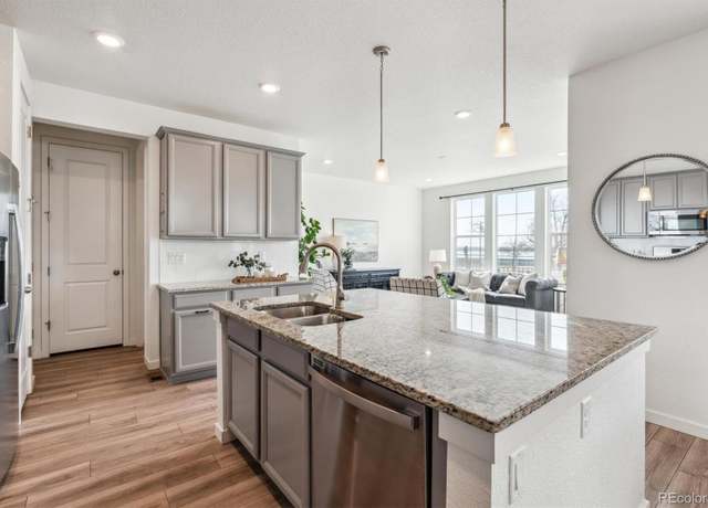 Property at 718 176th Ave, Broomfield, CO 80023, 3 beds, 3 baths