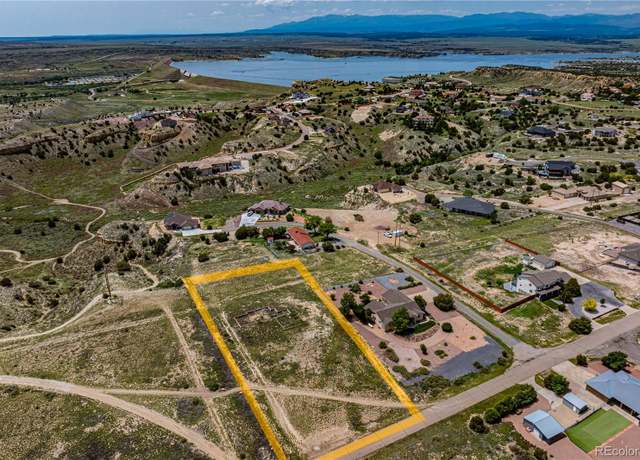 Property at 532 E Mountainside Dr, Pueblo, CO 81007