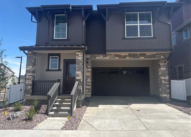Property at 2176 S Haleyville Way, Aurora, CO 80018, 2 beds, 3 baths