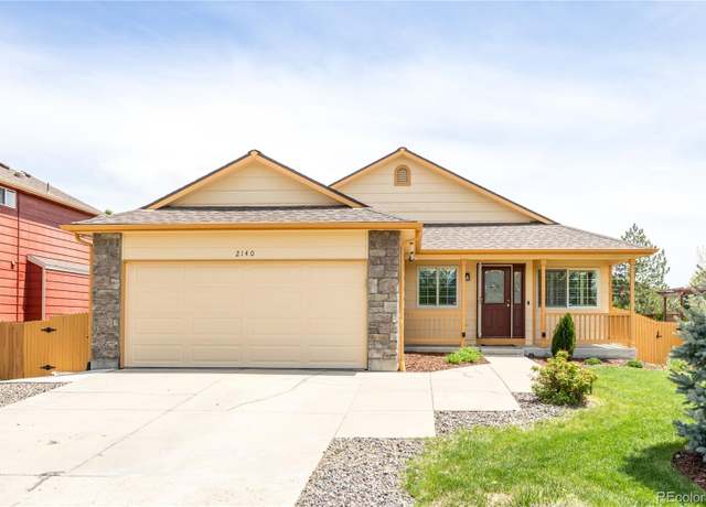 Property at 2140 Santa Fe Dr, Longmont, CO 80504, 4 beds, 3 baths