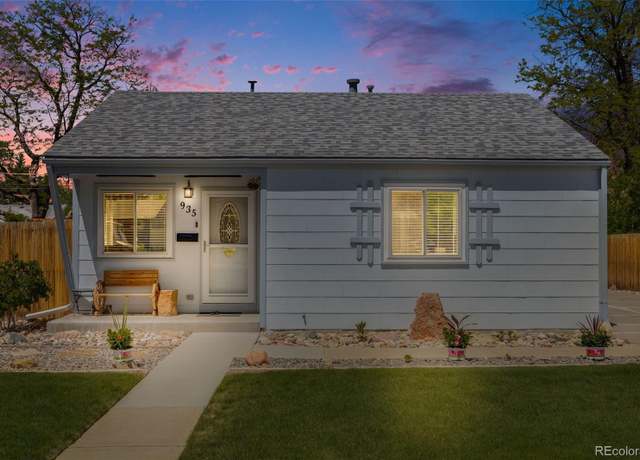 Property at 935 Newark St, Aurora, CO 80010, 3 beds, 1 bath