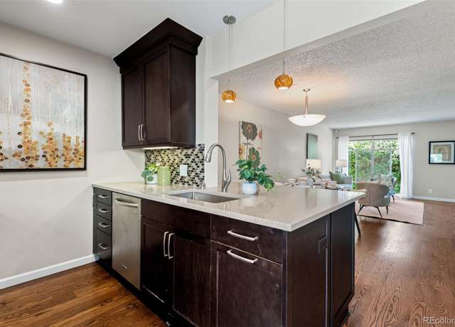 Property at 4452 W Pondview Dr, Littleton, CO 80123, 2 beds, 2 baths