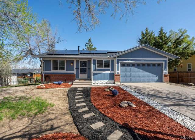 Property at 16933 E Bethany Pl, Aurora, CO 80013, 3 beds, 2 baths